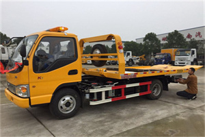 南宁哪里有拖车服务